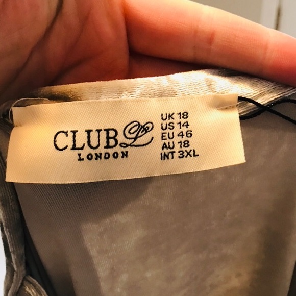 Club London Velvet Maxi Dress - Picture 8 of 8